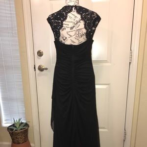 XSCAPE Black Lace Capped Sleeve Open Back Formal